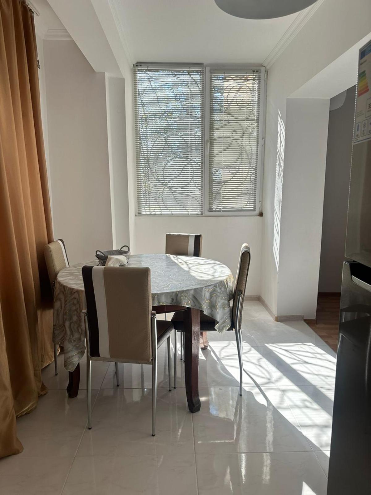 Apartment Buddy Кутаиси Экстерьер фото